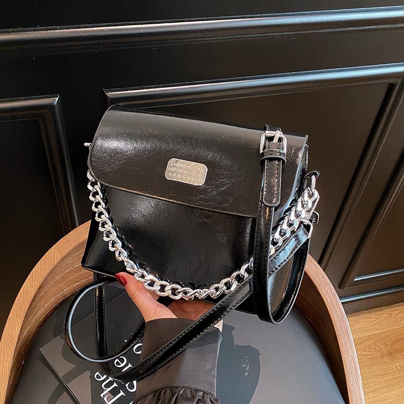 Texture trend chain Small square bag Women's bag New fashion versatile casual commuter shoulder bag Crossbody bag