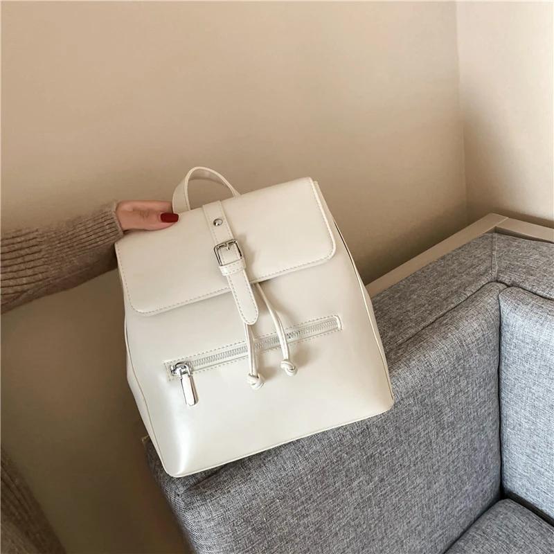 

Женские рюкзаки с цельным клапаном и внутренними отделениями Внутренний карман на молнии Высококачественные сумки Модные рюкзаки из ПУ