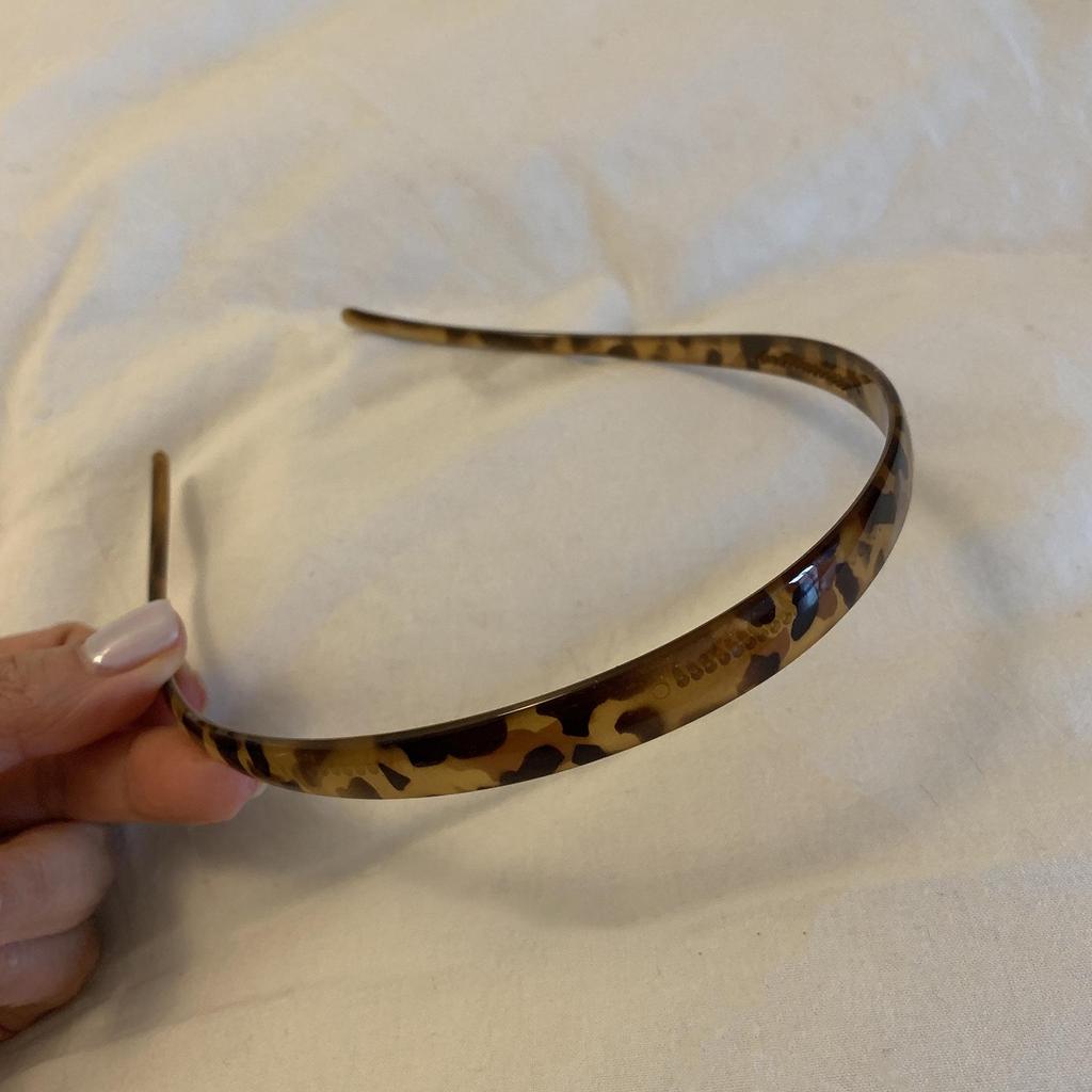 Koreanischer minimalistischer Acryl-Haarreif mit Leopardenmuster in U-Form zum Gesichtwaschen - Nischendesign, hochwertiges Gefühl Haaraccessoire.