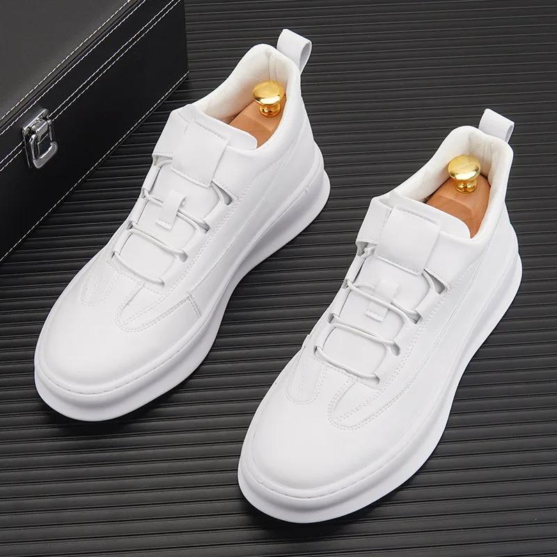 Scarpe Nuove da Uomo Scarpe Casual in Pelle Verniciata Colore di Tendenza High Top Piatte Scarpe da Skateboard Giovanili Street con Lacci Sneaker