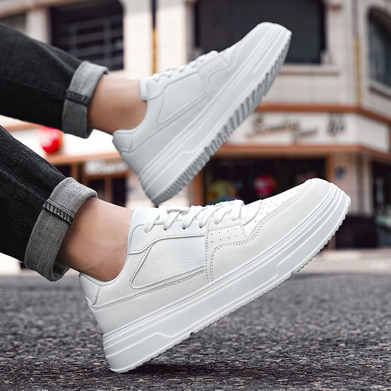 Men's Sports Shoes Soft Sole Ultra Lightweight Breathable Non-slip Wear-resistant Large Size Genuine Leather Sports Shoes