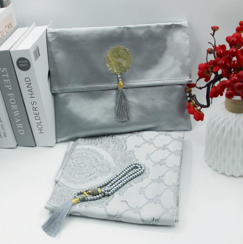 Fashionable Polyester Prayer Rug Portable Braided Mats Simply Print Muslim with Compass In Pouch Travel Mat