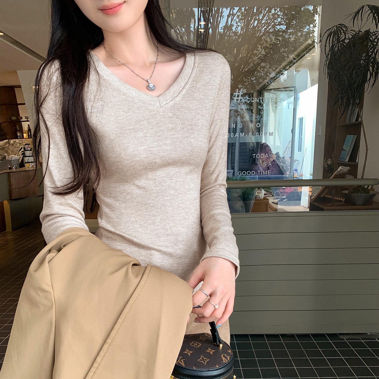 Women s Gray V-Neck Long-Sleeve Slimming Base Shirt, Autumn/Winter Style L