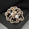 Elegant Versatile Light Luxury Corsage Brooch with Niche Design - Anti-Exposure Pin