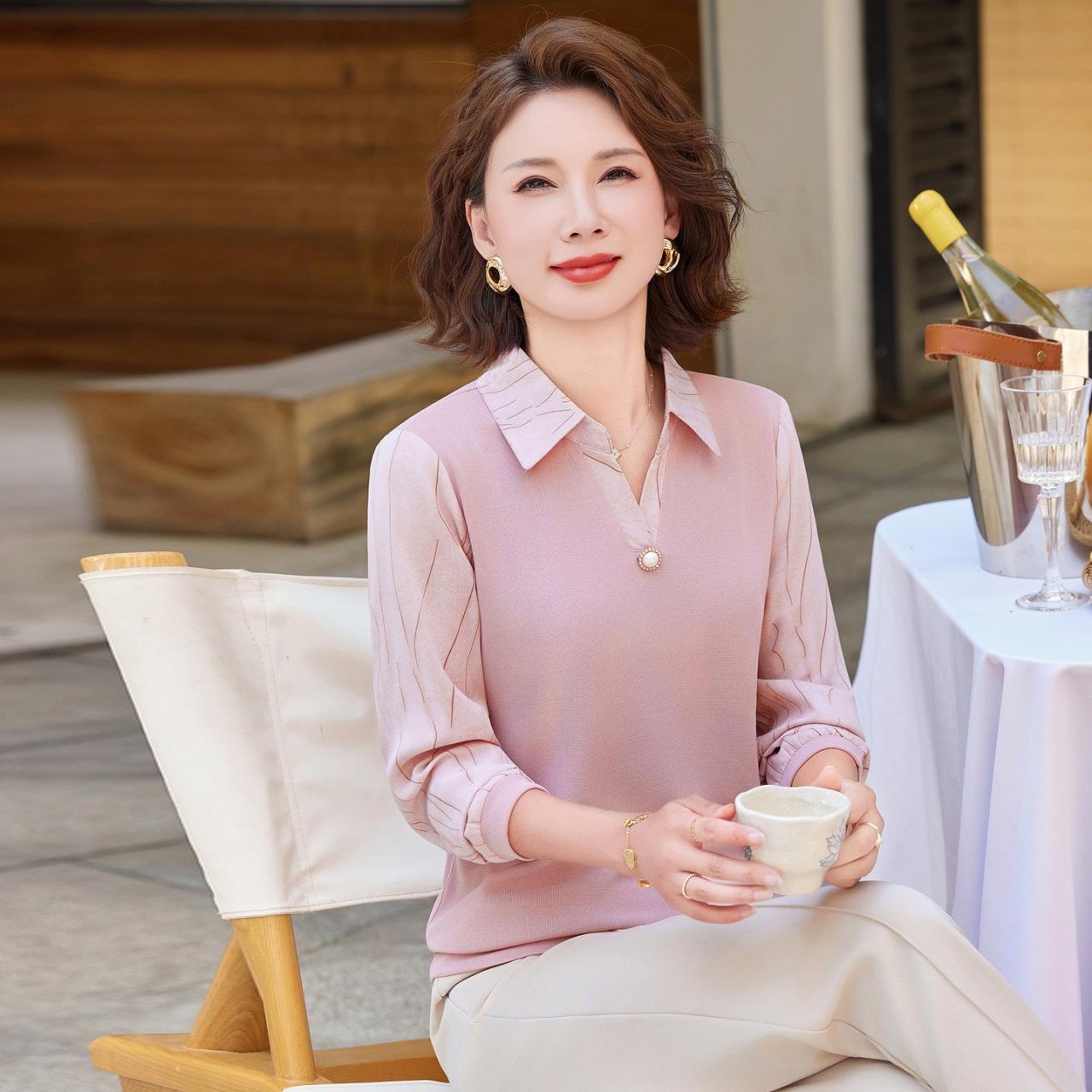 

Stylish Autumn Long-Sleeve Base Layer Top for Middle-Aged Women XL (90-115 kg) розовый