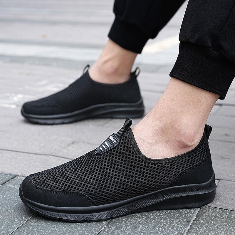 Breathable mesh men's shoes summer new sports shoes mesh shoes thin mesh hollow men's flat bottom comfortable and lightweight running shoes