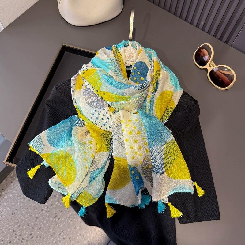 31 Designs Autumn Vintage Floral Tassel Viscose Shawl Scarf Lady High Quality Wrap Pashmina Stole Bufandas Muslim Hijab 180*90Cm