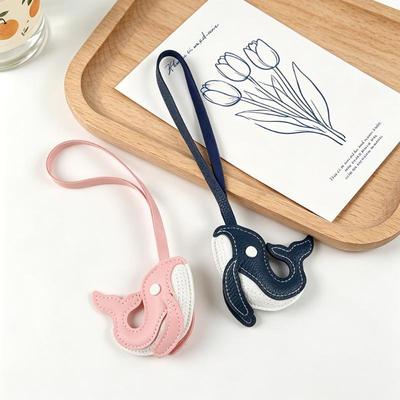 1Pcs Cute PU Leather Sea Animal Keychain Lovely Whale Dolphin Bag Charm Pendant Perfect Souvenir for Ocean Lovers
