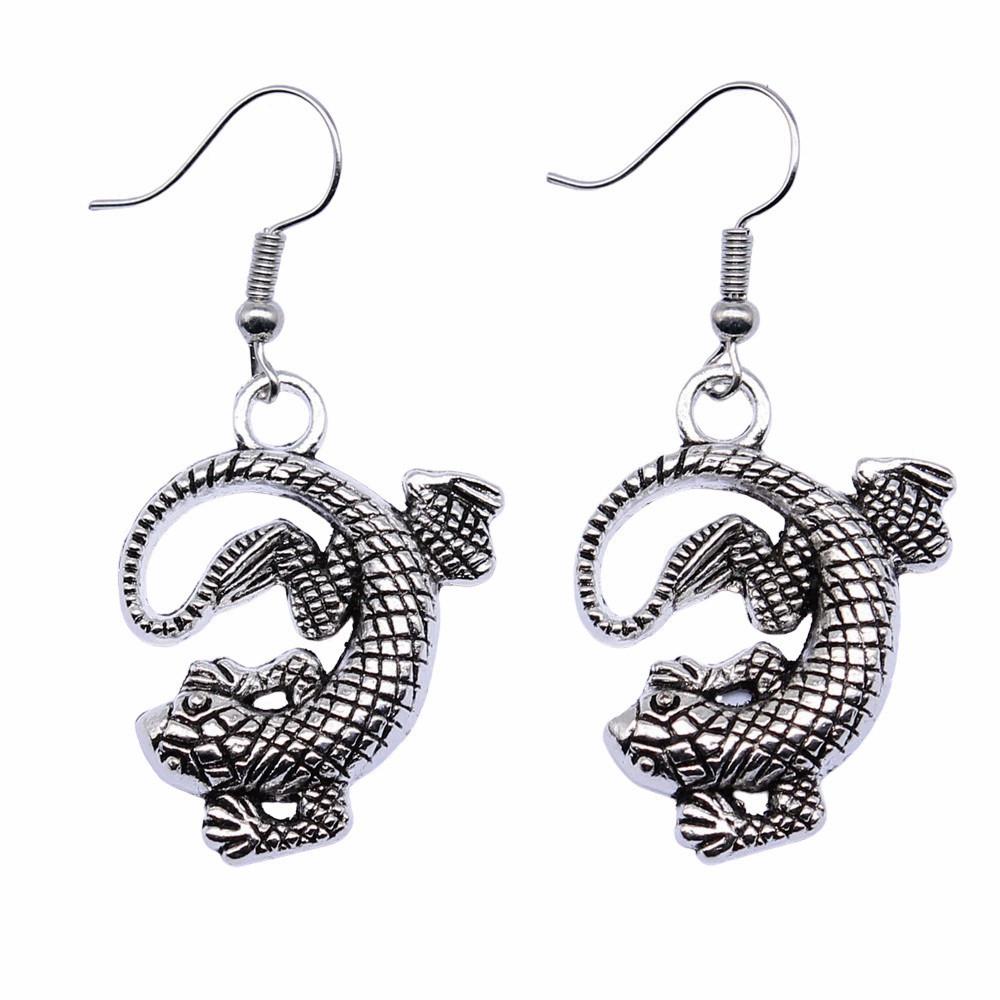 Gothic Spider Charm Dangle Earrings Halloween Horror Arachnid Drop Earrings Dark Punk Goth Jewelry