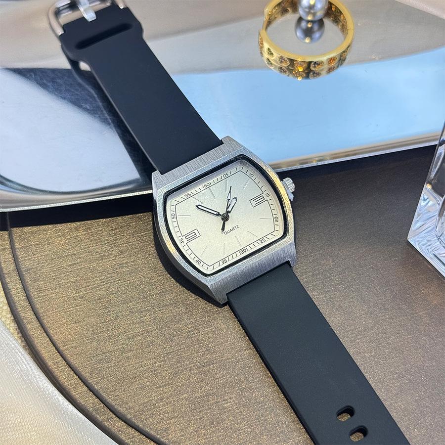 Simple Arc Square Brushed Shell Watch Premium Sense Women's Skin Sense Silicone Silky New Quartz Watch