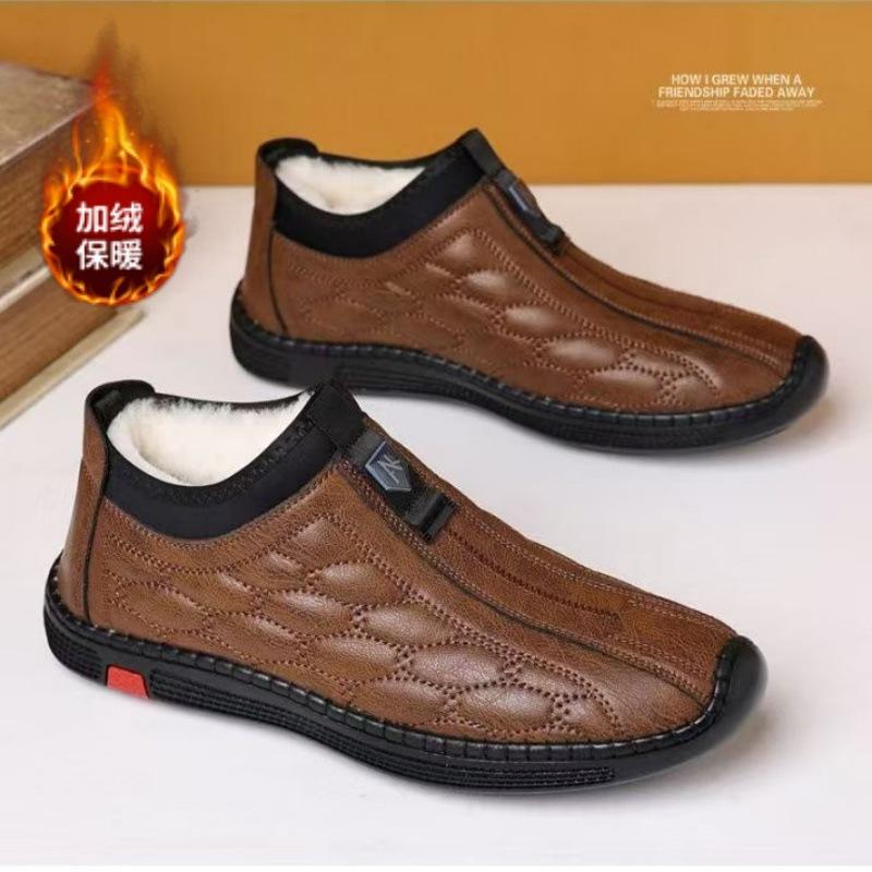 

Autumn and winter new fleece men s leather shoes warm fashion trendy with outdoor casual slip-on cotton shoes loafers men 44