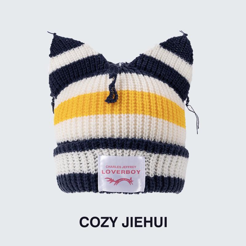 Autumn and winter hats, cat ears knitted hats, men and women of the same style, cute piggy knitted wool hats, warm contrasting colors