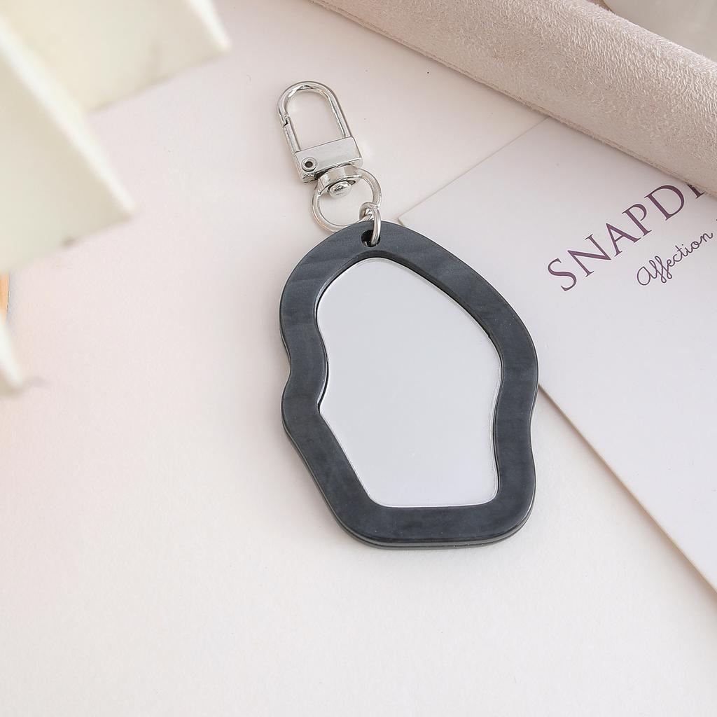 New Irregular Mini Makeup Mirror Keychain Resin Bag Charm Portable Touch-Up Mirror Pendant For Fashion Commute Purse Backpack