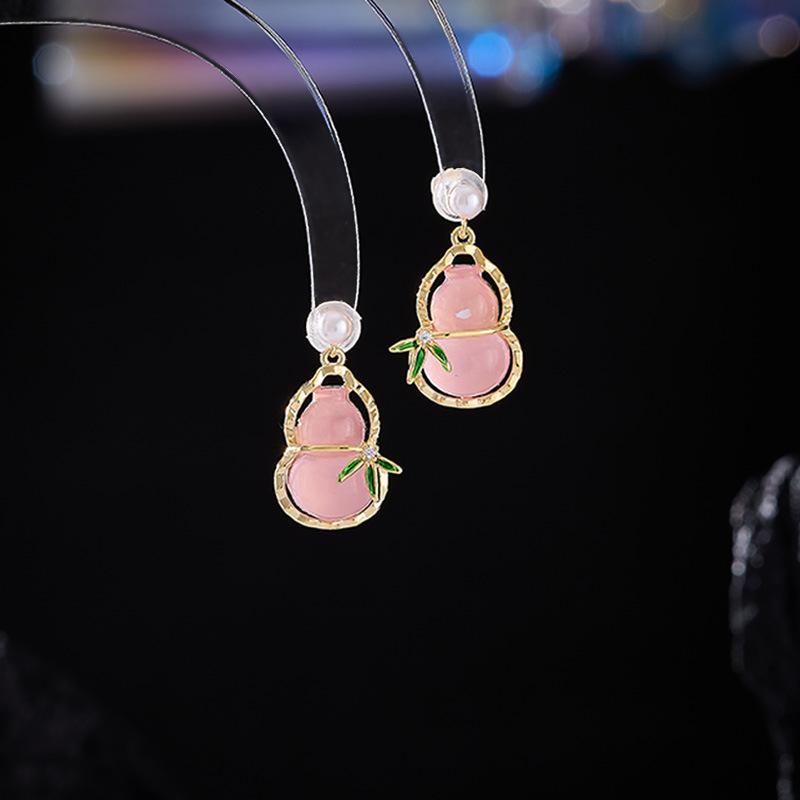 SUYU Women's Light Luxury Design Tassel Gourd Pendant Earrings Fashionable And Versatile Niche Design Earrings Daily Accessories