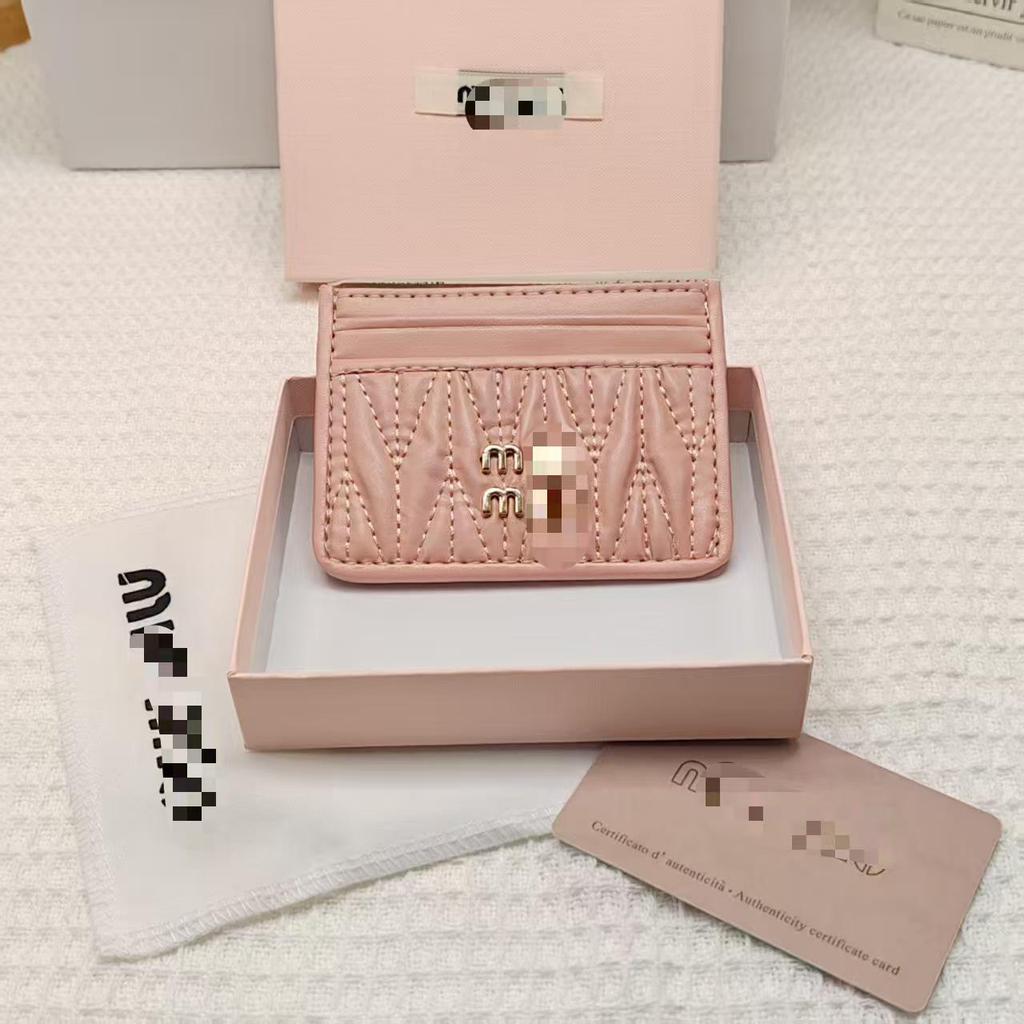 Trendy M Women's Versatile Pleated Wallet: Stylish Short Coin & Card Holder