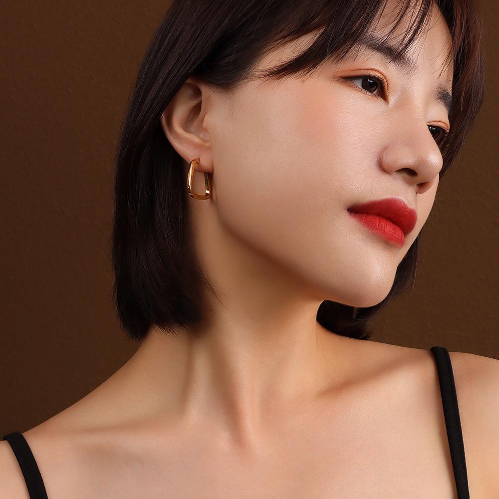 French Geometric U-Shaped 18K Gold Titanium Earrings - Trendy & Simple