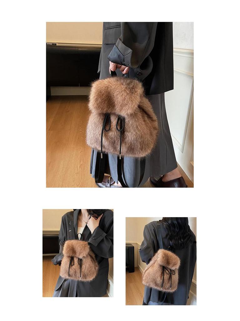 Pluszowy plecak: Modny styl jesienno-zimowy, casualowy i wszechstronny, wysokiej klasy puszysty design o dużej pojemności