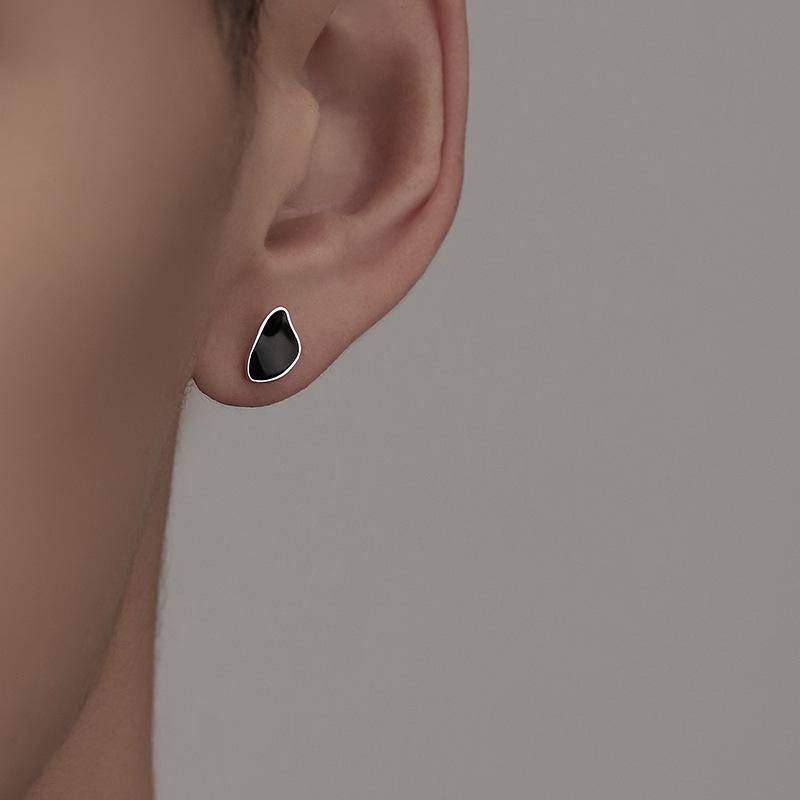 925 Men's Black Irregular Stud Earrings - Trendy and Unique Ear Jewelry for Boys