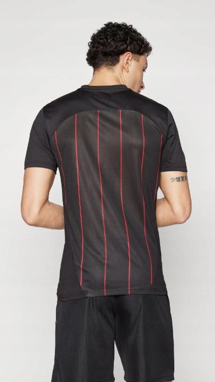 Y8142 Puma AC Milan Men's Pre-Match T-Shirt - Black M