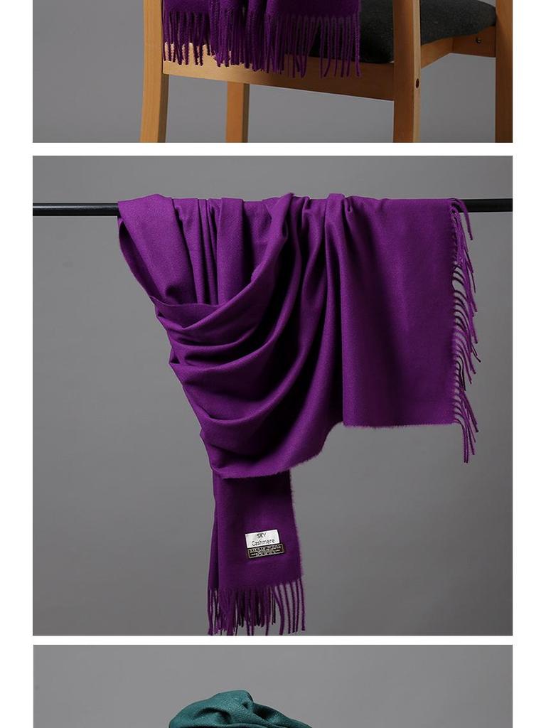 Sciarpa Monocromatica Cielo in Finto Cashmere Autunno/Inverno 2025: Colori Candy Spessi, Caldi ed Eleganti