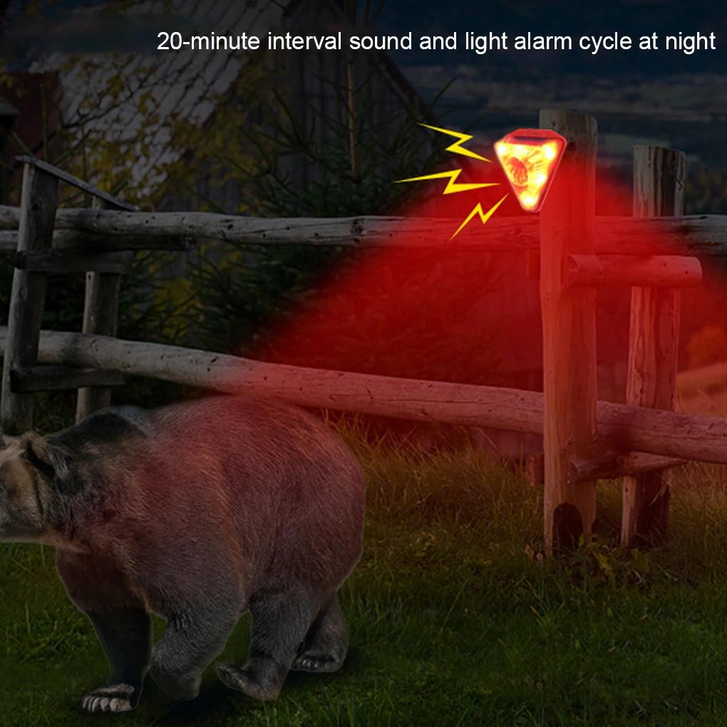 Solar Outdoor Alarm LED Flashing Warning Strobe Light 129 Decibels Dog Barking Sound Security Siren For Home For Villa For Farm