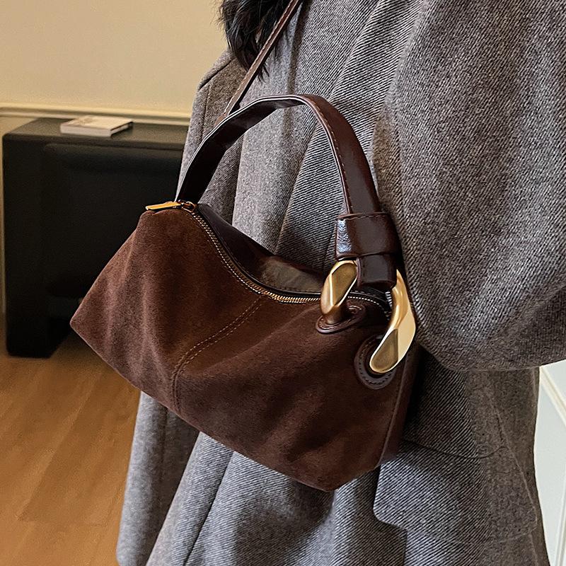 Women Small Soft Faux Suede Pillow Handbag 2026 Winter Simple Simple Short Handle Crossbody Bag for Female Fashiable Urban