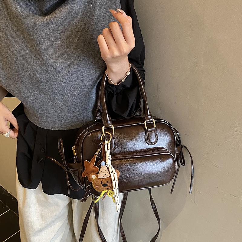 Premium oily leather retro women's backpack 2025 new fashion commuting versatile back bag multi-purpose handbag