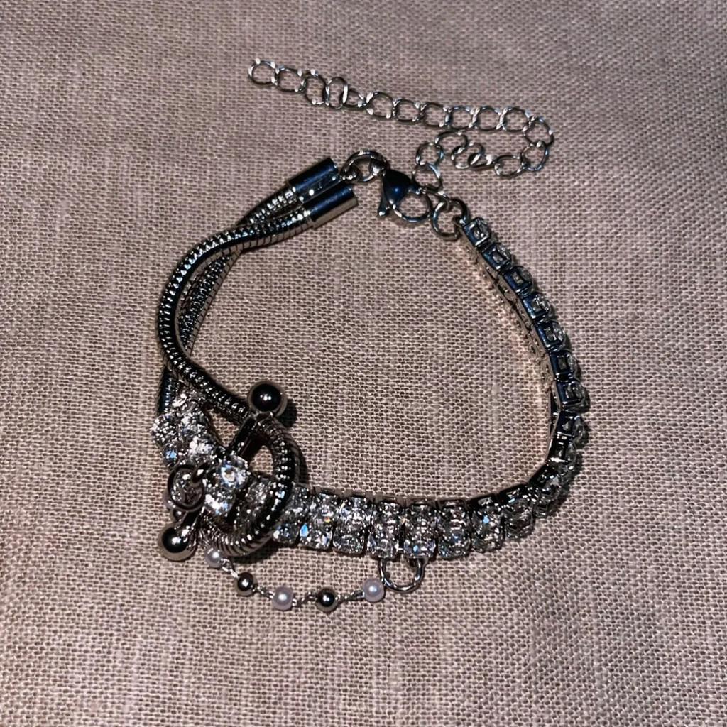 Luxurious Womens Copper Hand Chain With Asymmetric Design And Rhinestones For Summer