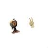 Globus Figur Moderne Statue Tischuhr mit Hand Finger Geste Schreibtisch Statuen Finger Skulptur