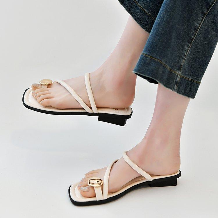 Women Slipper Woman Summer Flat Heel Roman Shoes Low Heels Sandals Footwear 2026 Women's Gladiator Open Toe Beach Ladies