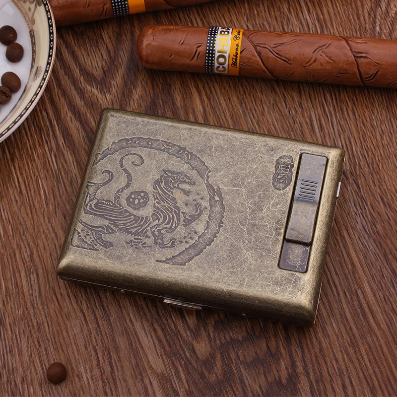 Noble Pie GP9029 Bronze Floral Multifunctional Cigarette Case & USB Lighter (Holds 20 Cigarettes)