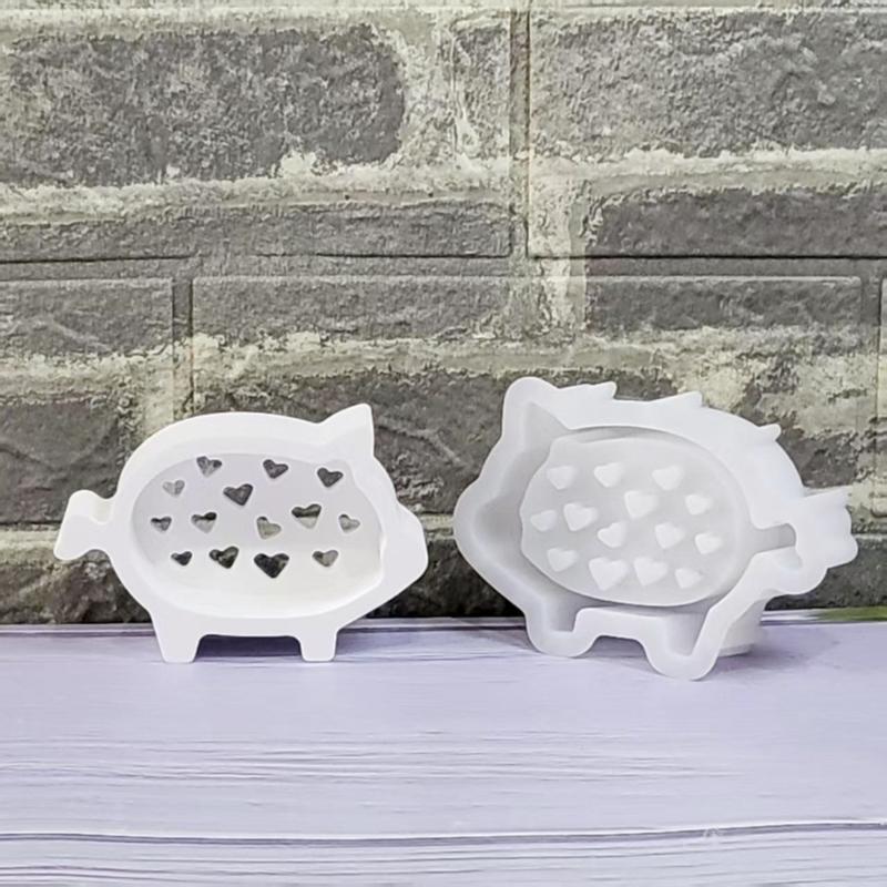 Lovely Pig Silicone Mould Featuring Irregular Heart Hollow Out Designs for Personalize Decorations and Gift