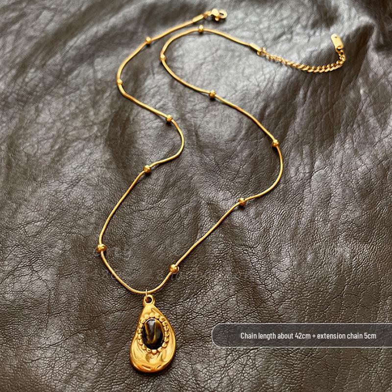 

Модне жіноче намисто з титанової сталі 2025 року: Розкішний, стійкий до вицвітання, універсальний ланцюжок для ключиць, ідеально підходить для светрів.