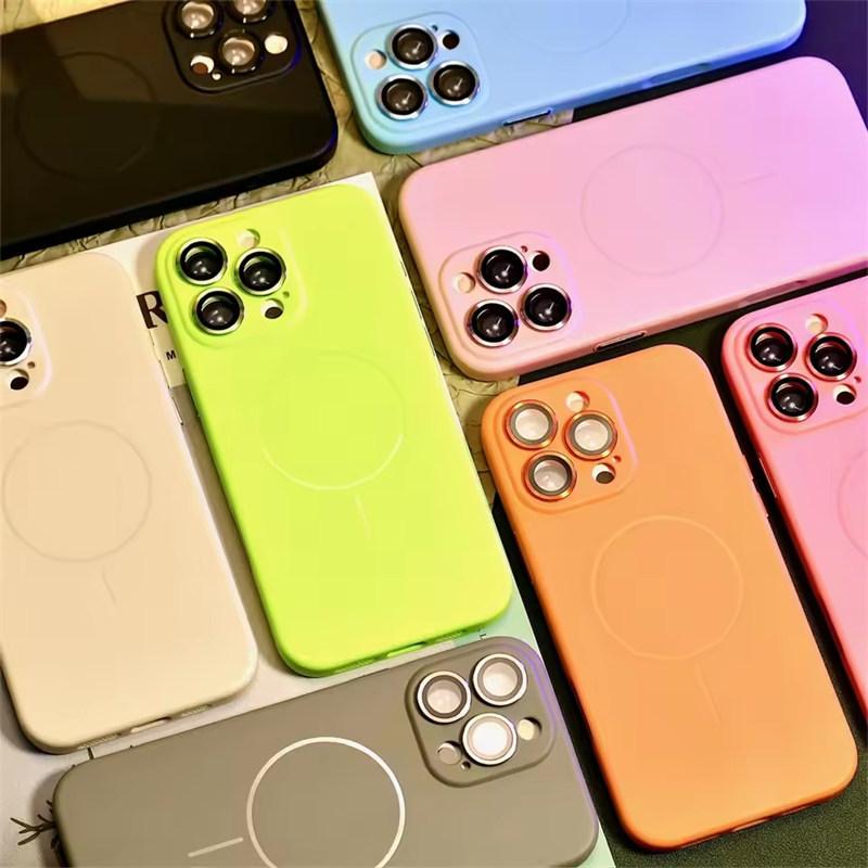 Luxury Soft For Magsafe Wireless Charging Case For iPhone 16 15 14 13 12 11 Pro Max Plus  Magnetic Dopamine Shockproof PC Cover