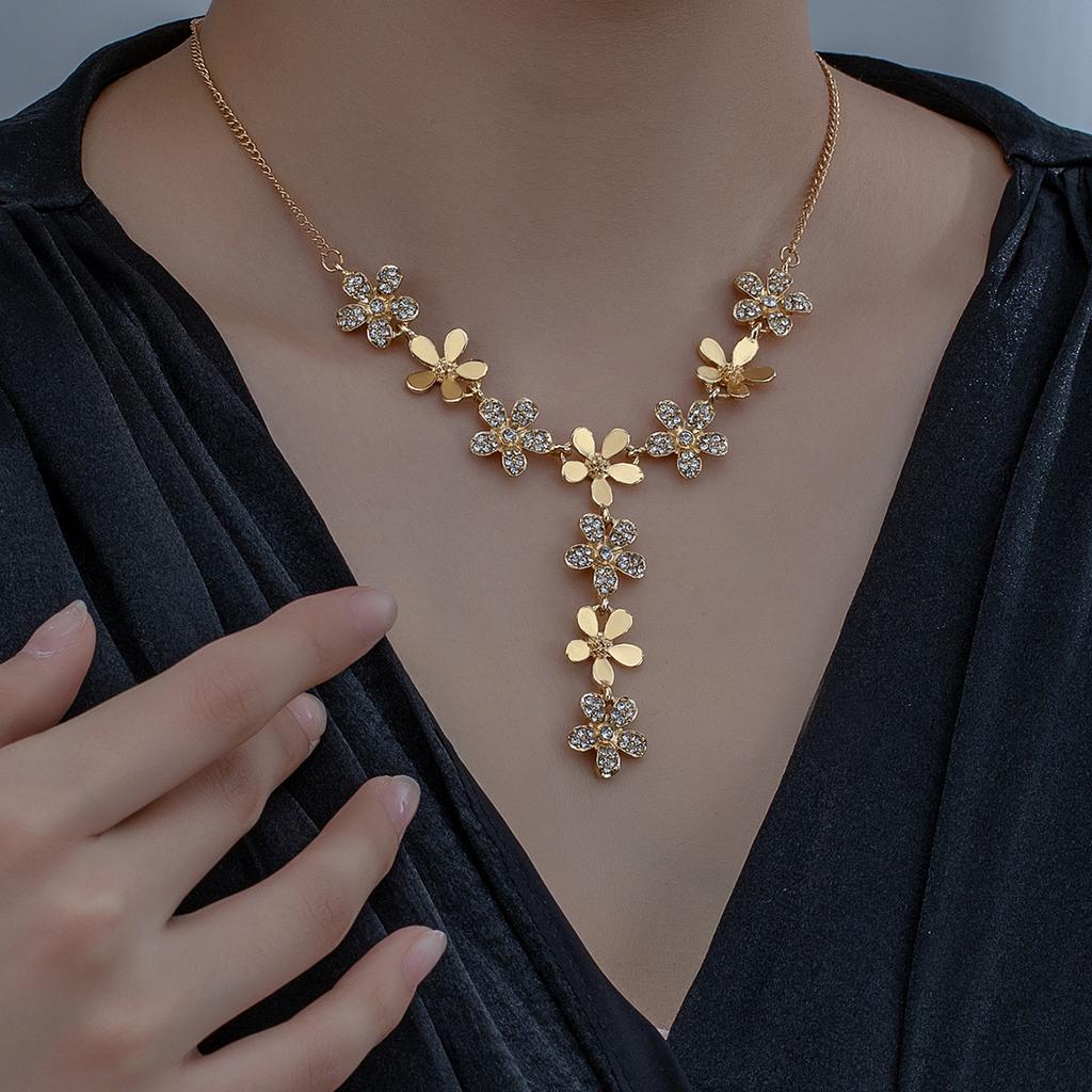 Spring And Summer 18K Full Diamond Flower Temperament Stacked Double Row Necklace Women'S Fashion Jewelry