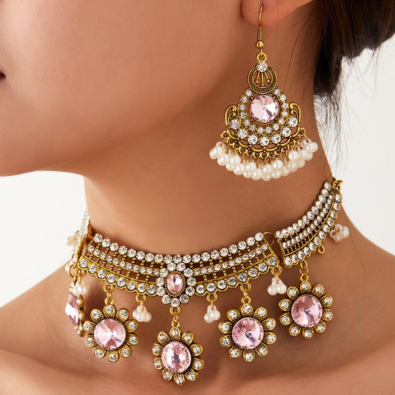 Conjunto de Colar e Brincos de Flor com Strass Estilo Étnico Retro para Mulheres
