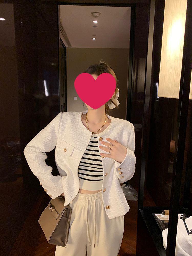 Elegant Women s Short Thickened Winter Jacket - 2025 Collection M хаки