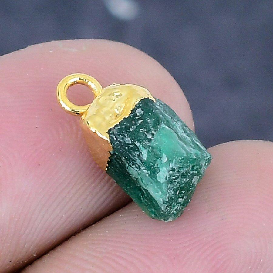 Green Aventurine Rough Gemstone 925 Sterling Silver Jewelry Pendant 0.59"