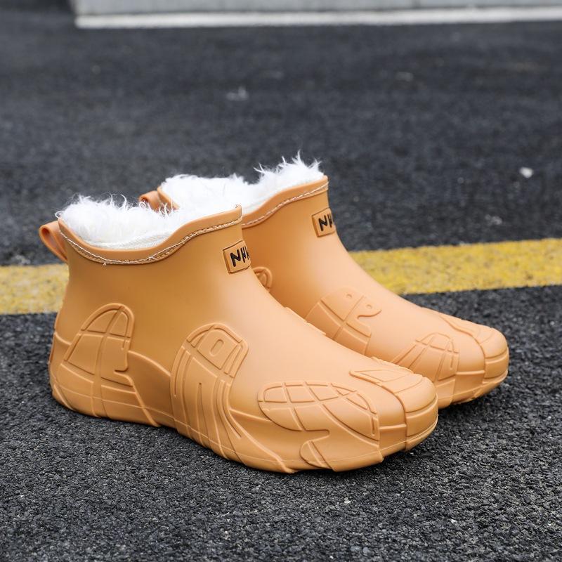 Rain shoes men's short tube non-slip and wear-resistant water shoes new fashion warm water boots warm short adult rubber shoes fashion