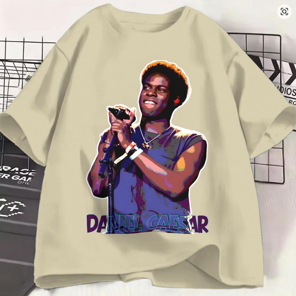 Daniel Caesar Tshirt Summer Hippie T Shirts Unisexs Cotton Crewneck Oversized Clothes Short Sleeve Y2k Fun Tops