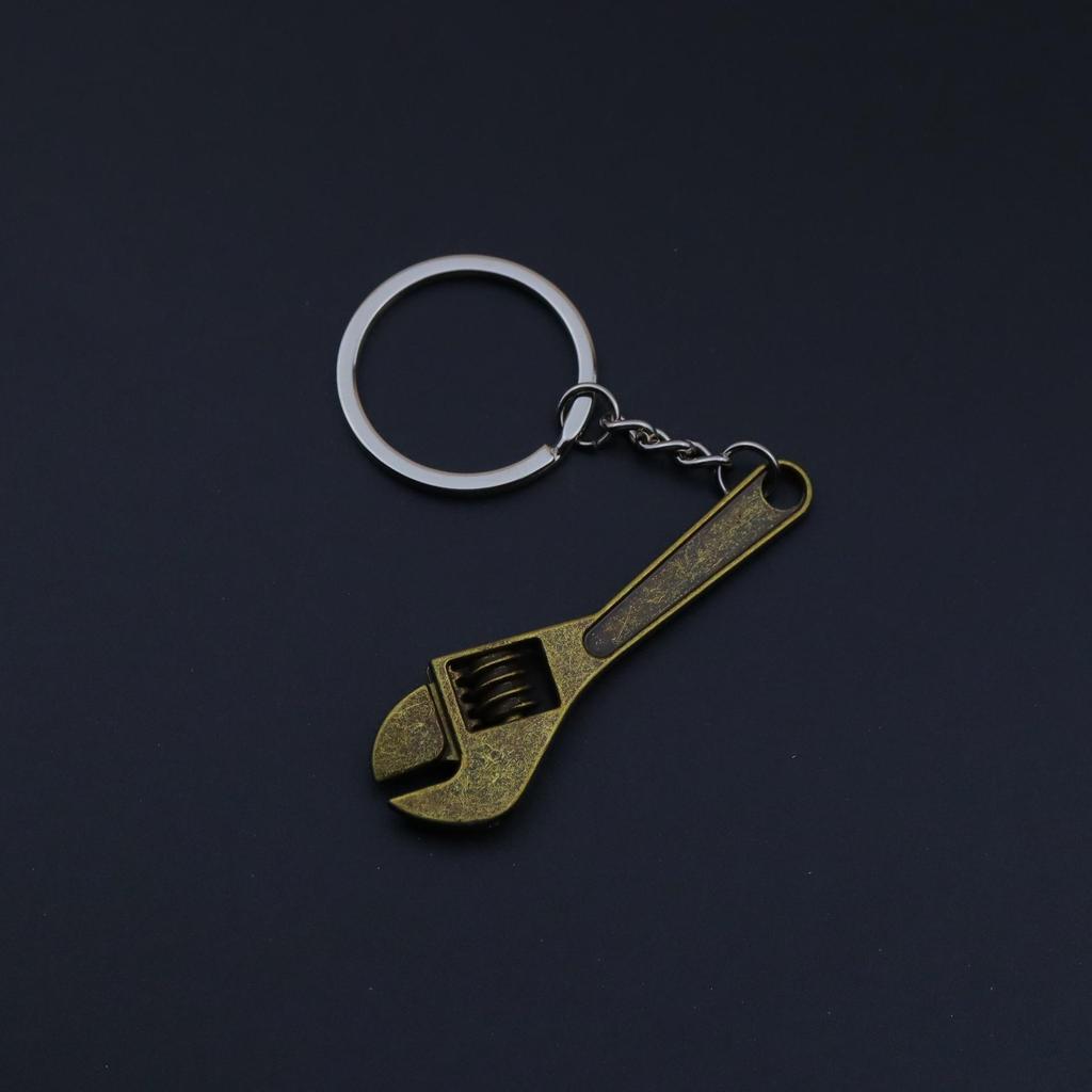 Ratchet Wrench & Piston Keychain: Car and Motorcycle Wheel Hub Modification Gift