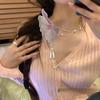 Elegant Flower Women's Neck Jewelry Delicate Flower Collar Chain Statement Necklace for Fashion Forward Individuals