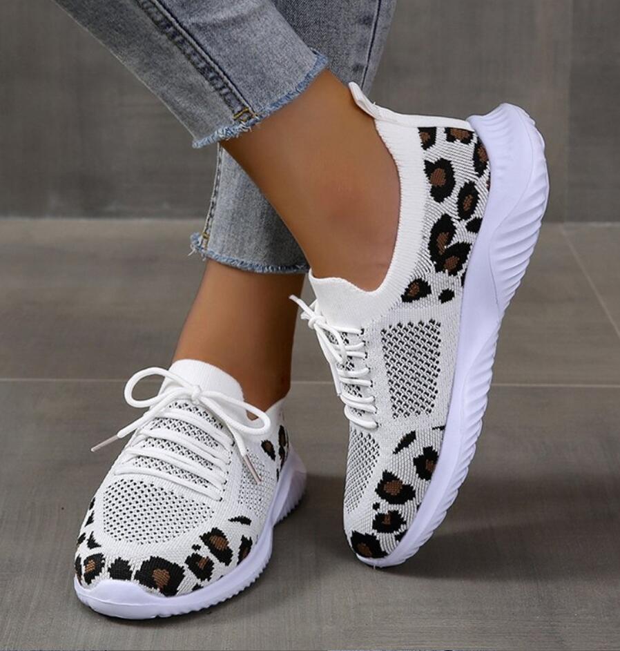 Mode 2024New Damenmode Flache, rutschfeste Damenschuhe Einfarbig Mesh Outdoor Light Sneakers Damenschuhe Große Größe 36-43 Schuhe