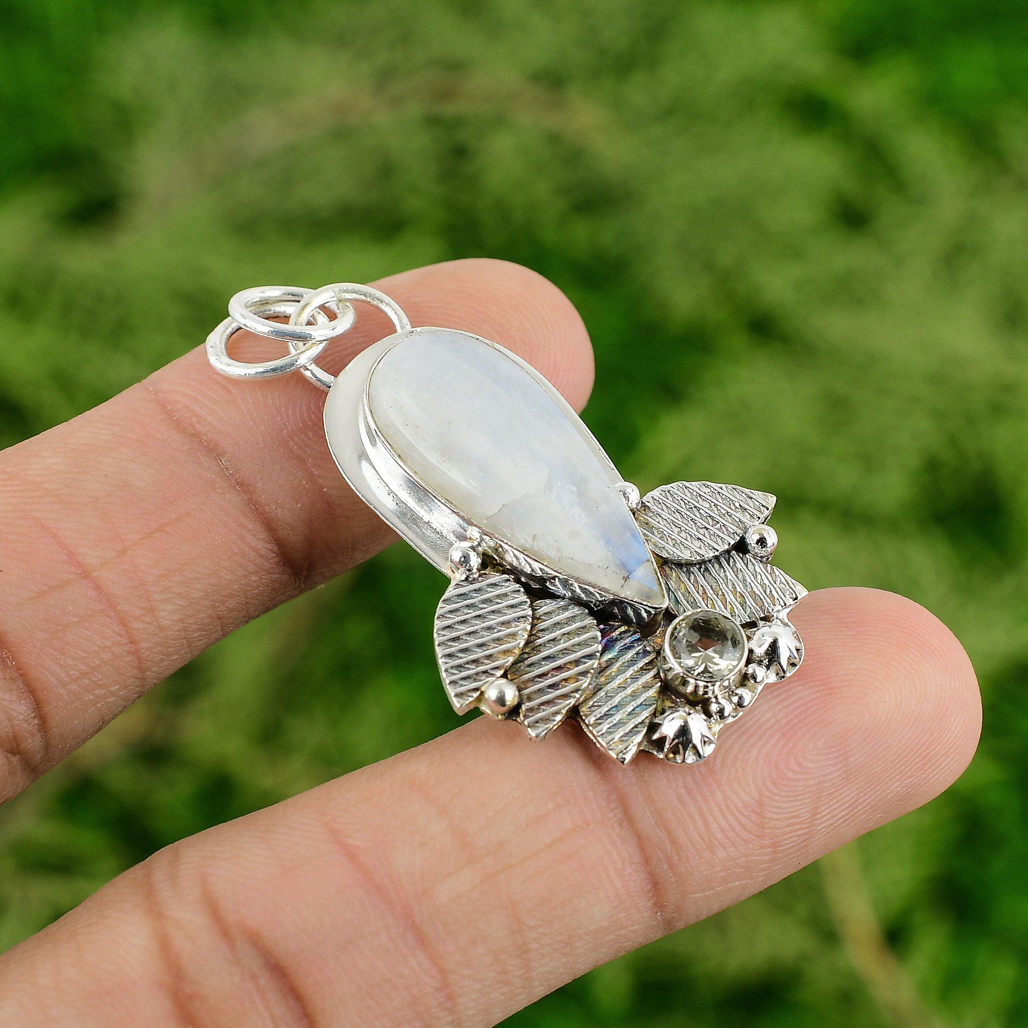 

Подвеска для помолвки из стерлингового серебра с натуральным радужным лунным камнем и белым топазом