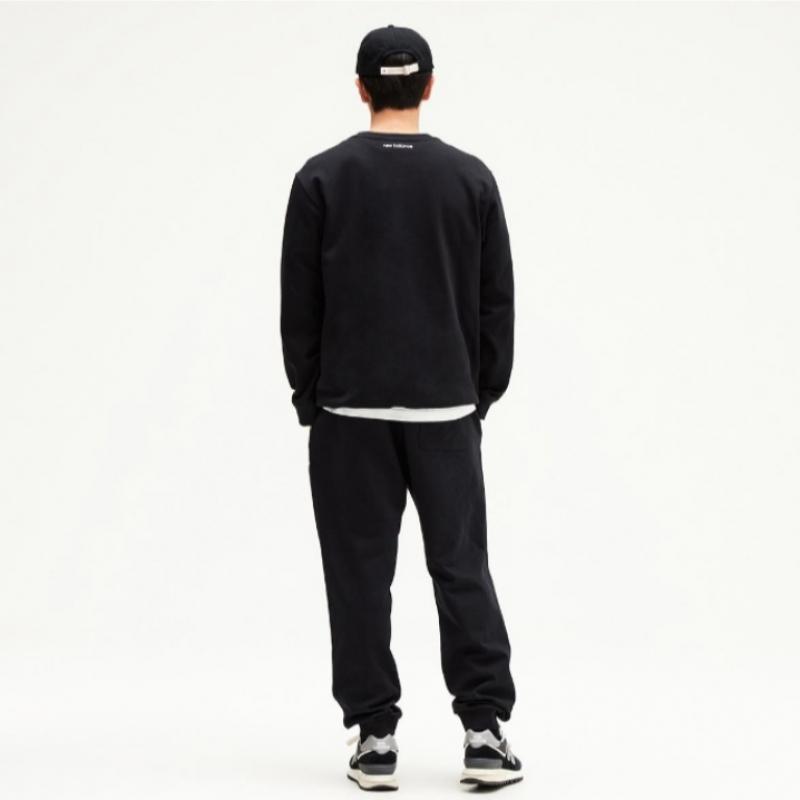 New Balance Long Sleeve Tee Eqs Nbnce11013 19 Uni Essential Small Logo Sweatshirt  Sta