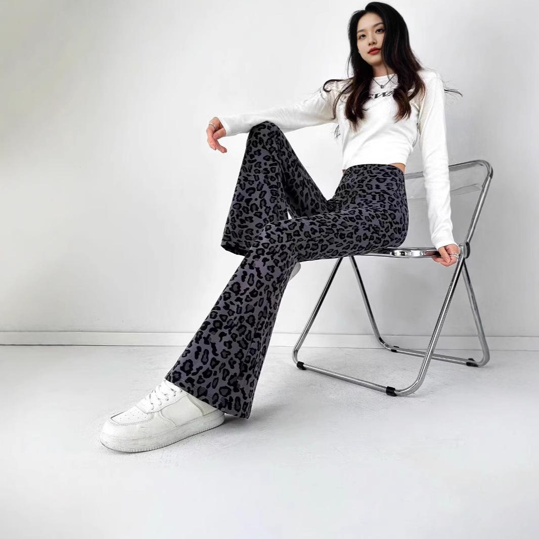 

Женские брюки микроклеш с высокой талией и леопардовым принтом 2025 - Модная стройнящая модель M (80-100) леопардовый/серый