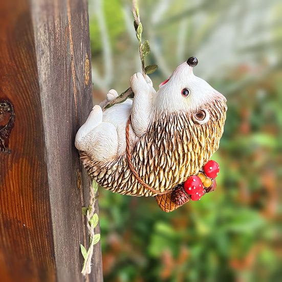 Climbing Hedgehog Figurine Handmade Resin Hedgehog Statue Wall Animal Decoration for Home Garden Tree Fence