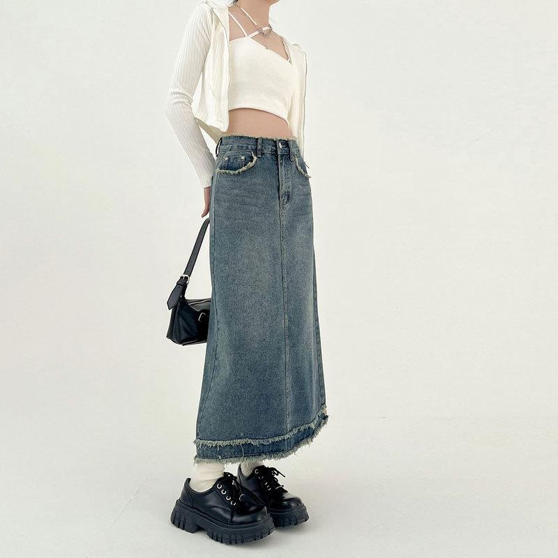 Ham Kenarlı Yüksek Bel Denim Etek Kadın Yaz Armut Vücutlu Retro Kapatıcı A-kesim Kalça Saran Orta Boy Yarım Vücut Moda Denim Büstiyer Etek