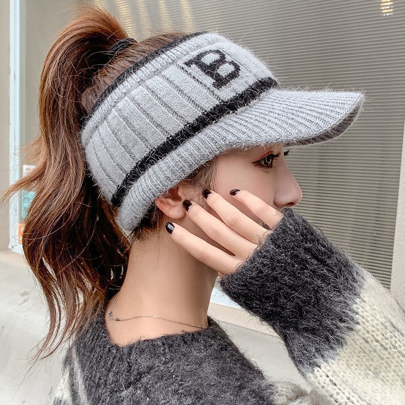 Chapeau en laine pour femme Hiver Automne et Hiver Chapeau tricoté chaud Polaire Casquette à dessus vide