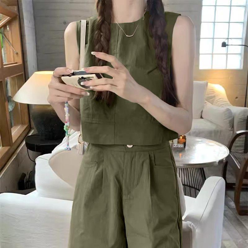 

Women s Anti-Aging Summer Set: Short Sleeveless Top & High-Waisted Wide-Leg Shorts, Petite Size, New Style. S (80-95 jin)